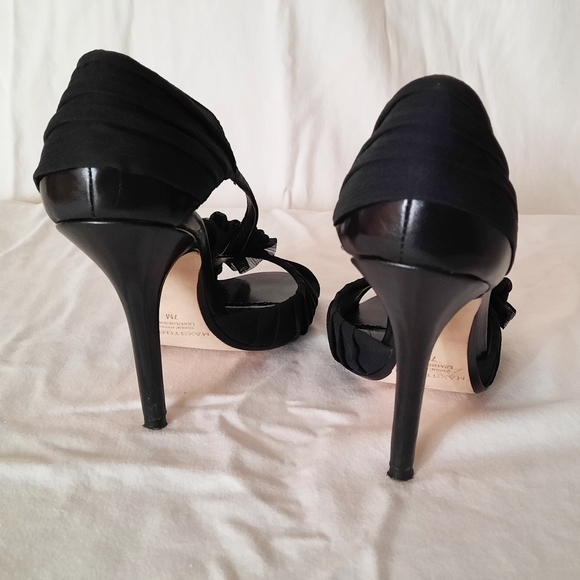 Open Toe Black Heels with Rosette Detail - Picture 4 of 6